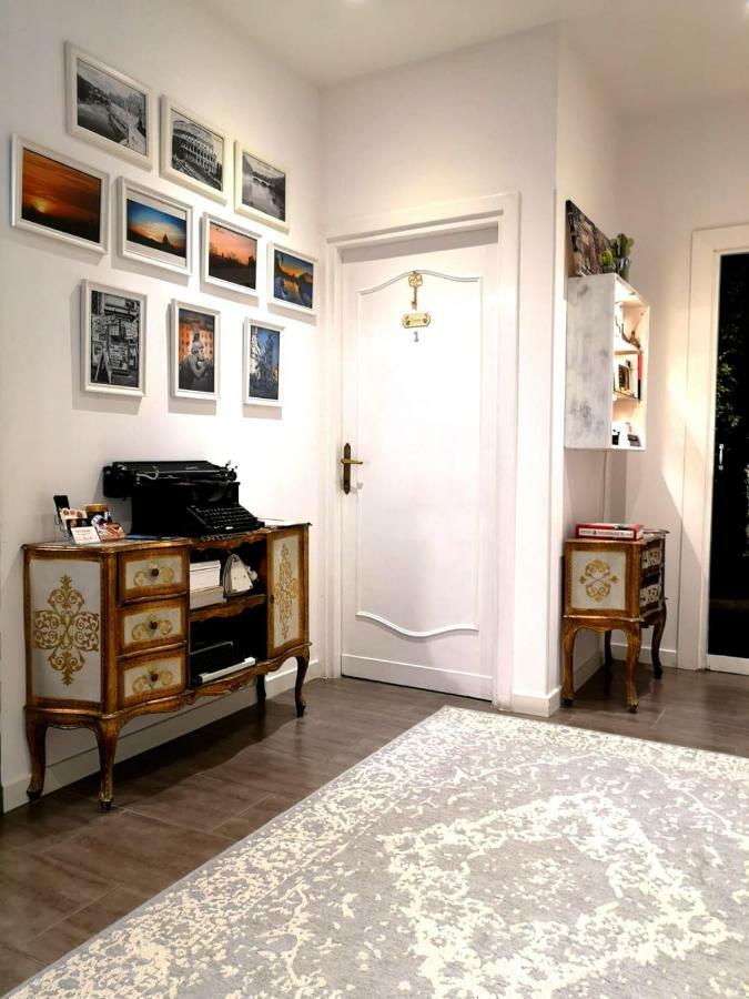 La Chiave Di Roma Bed & Breakfast ภายนอก รูปภาพ